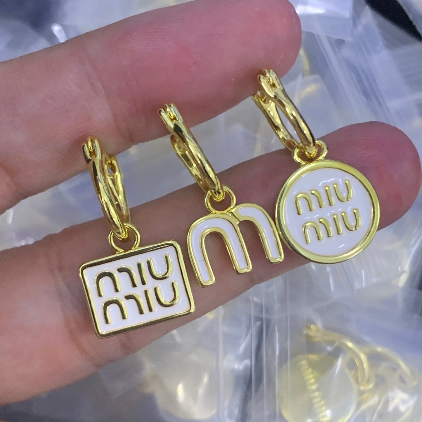 LuxluxHouse Low Price And High Quality Accessories Miu Miu