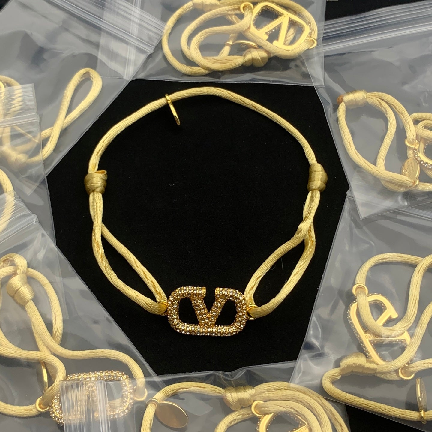 LuxluxHouse Low Price And High Quality Accessories Valentino