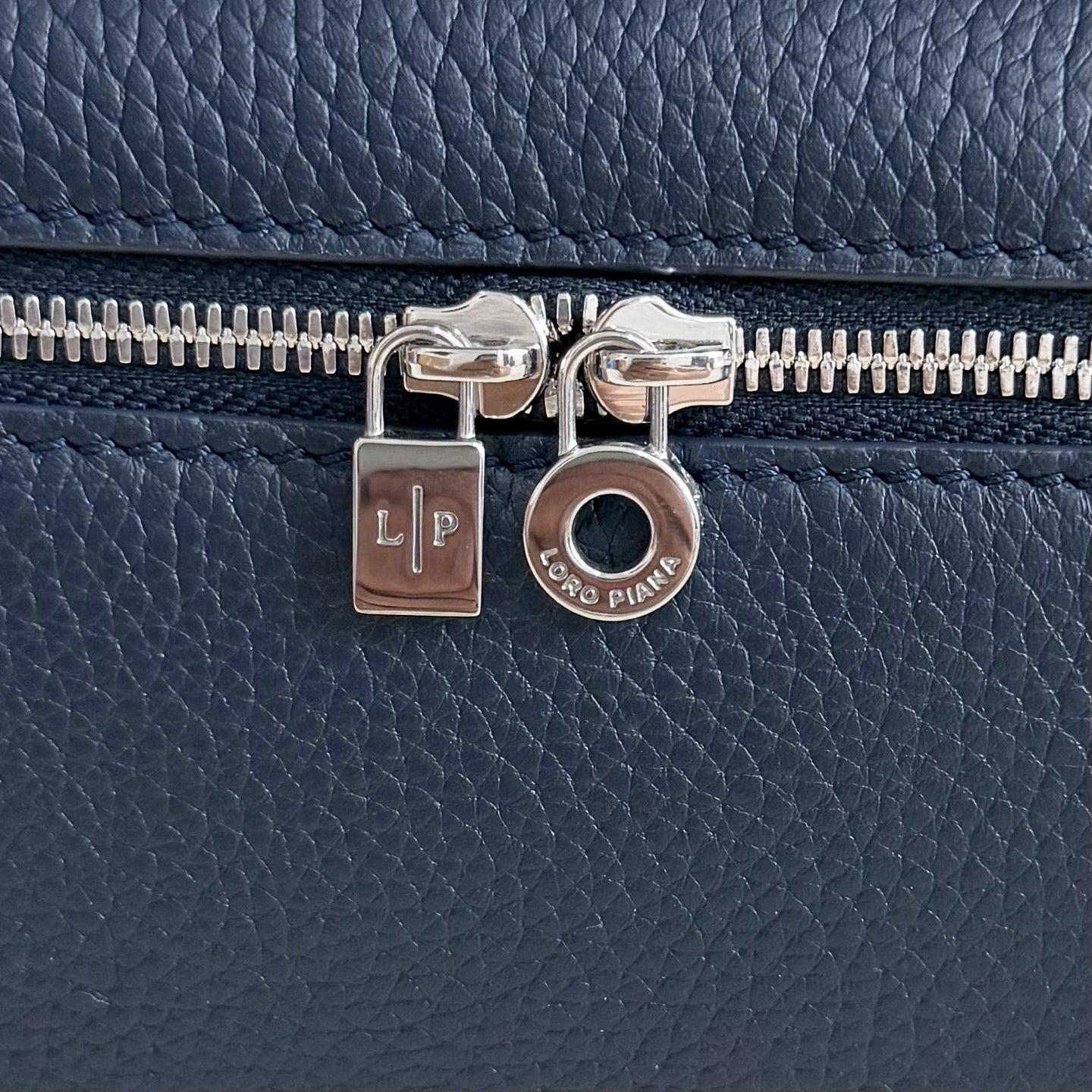 LuxluxHouse Best Quality Bags Loro Piana Women
