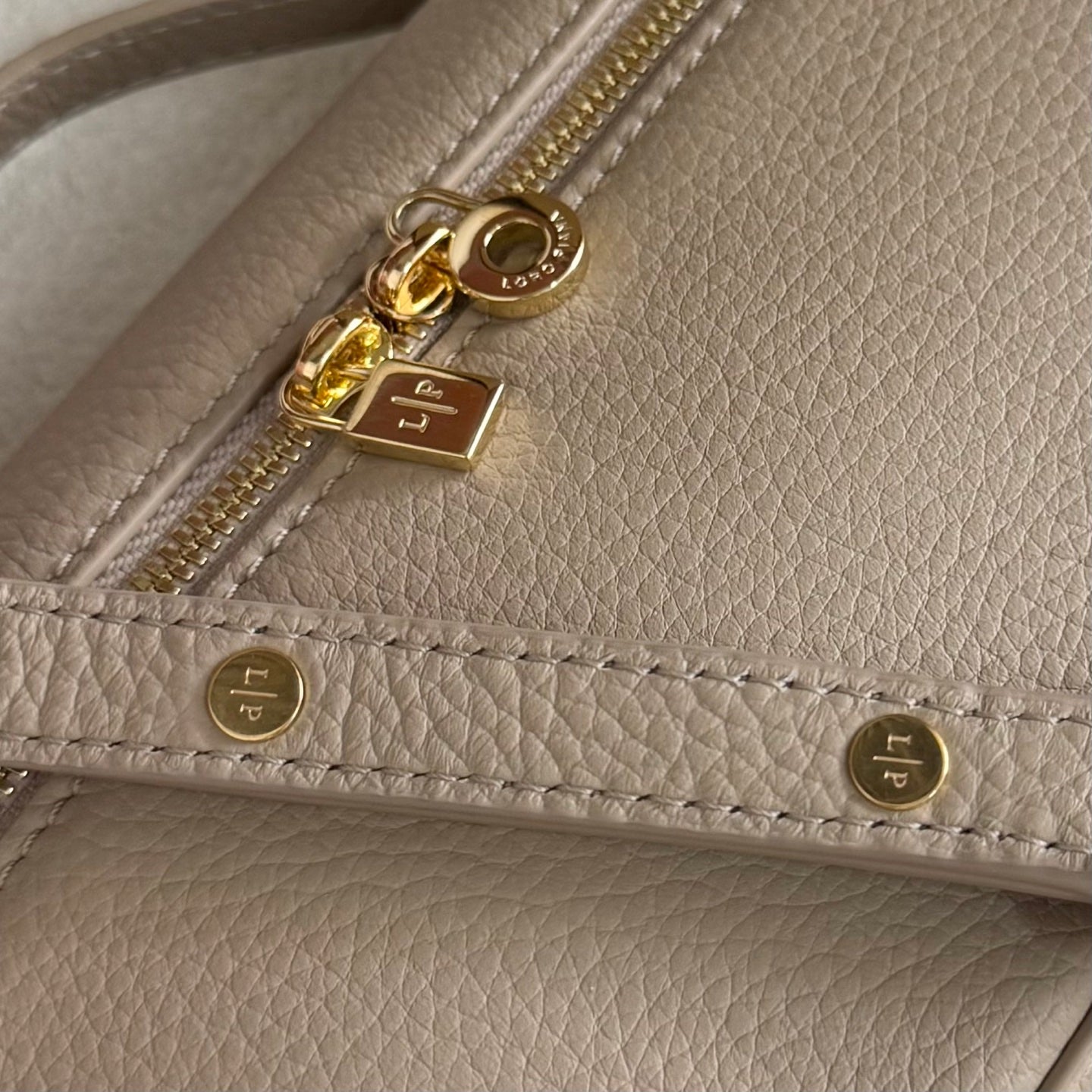 LuxluxHouse Best Quality Bags Loro Piana Women