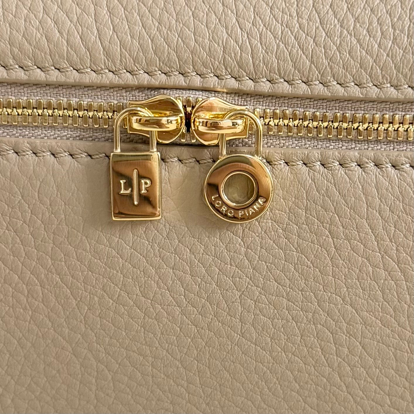 LuxluxHouse Best Quality Bags Loro Piana Women