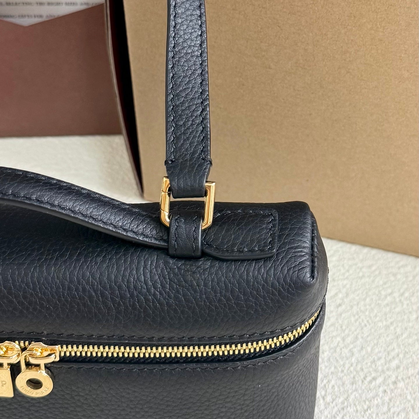 LuxluxHouse Best Quality Bags Loro Piana Women