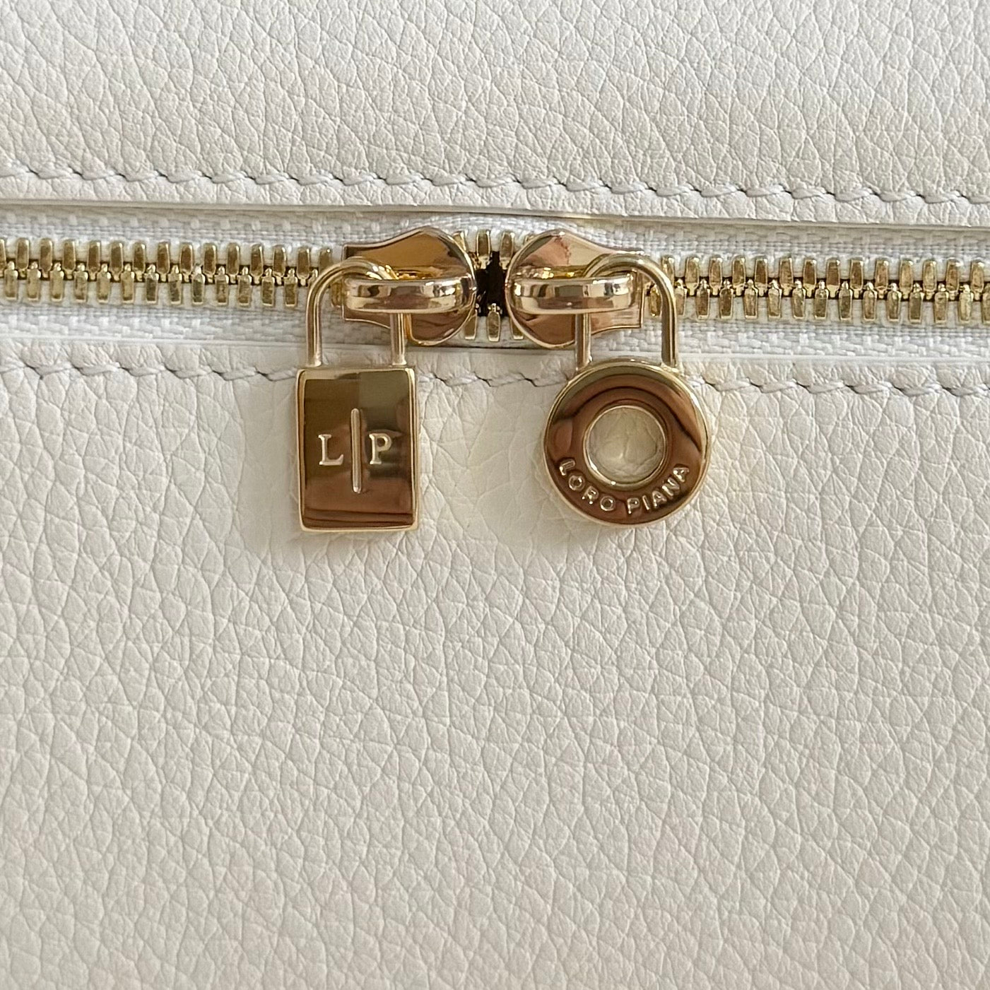 LuxluxHouse Best Quality Bags Loro Piana Women