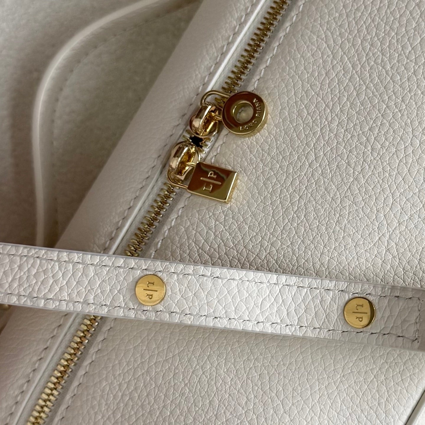 LuxluxHouse Best Quality Bags Loro Piana Women