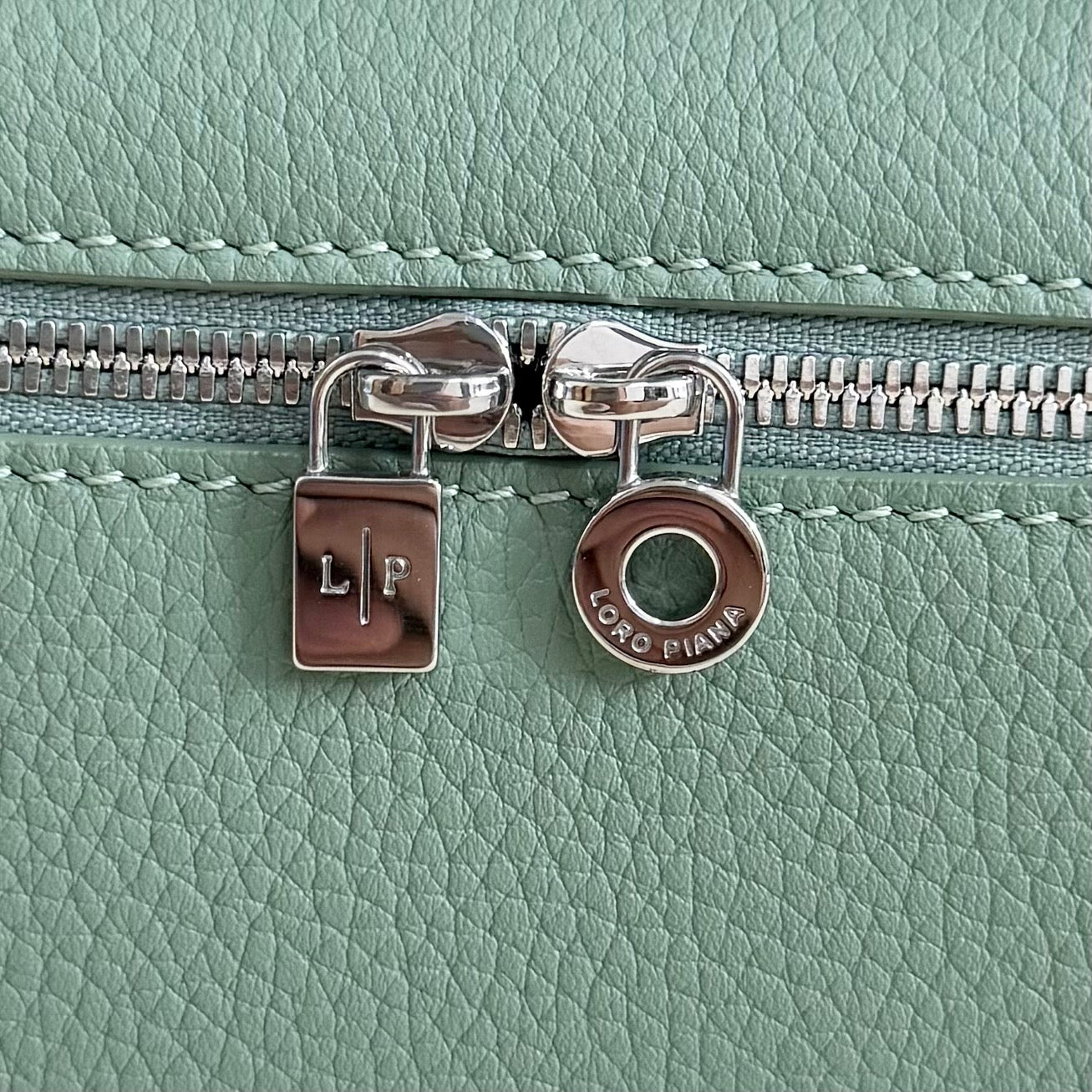 LuxluxHouse Best Quality Bags Loro Piana Women