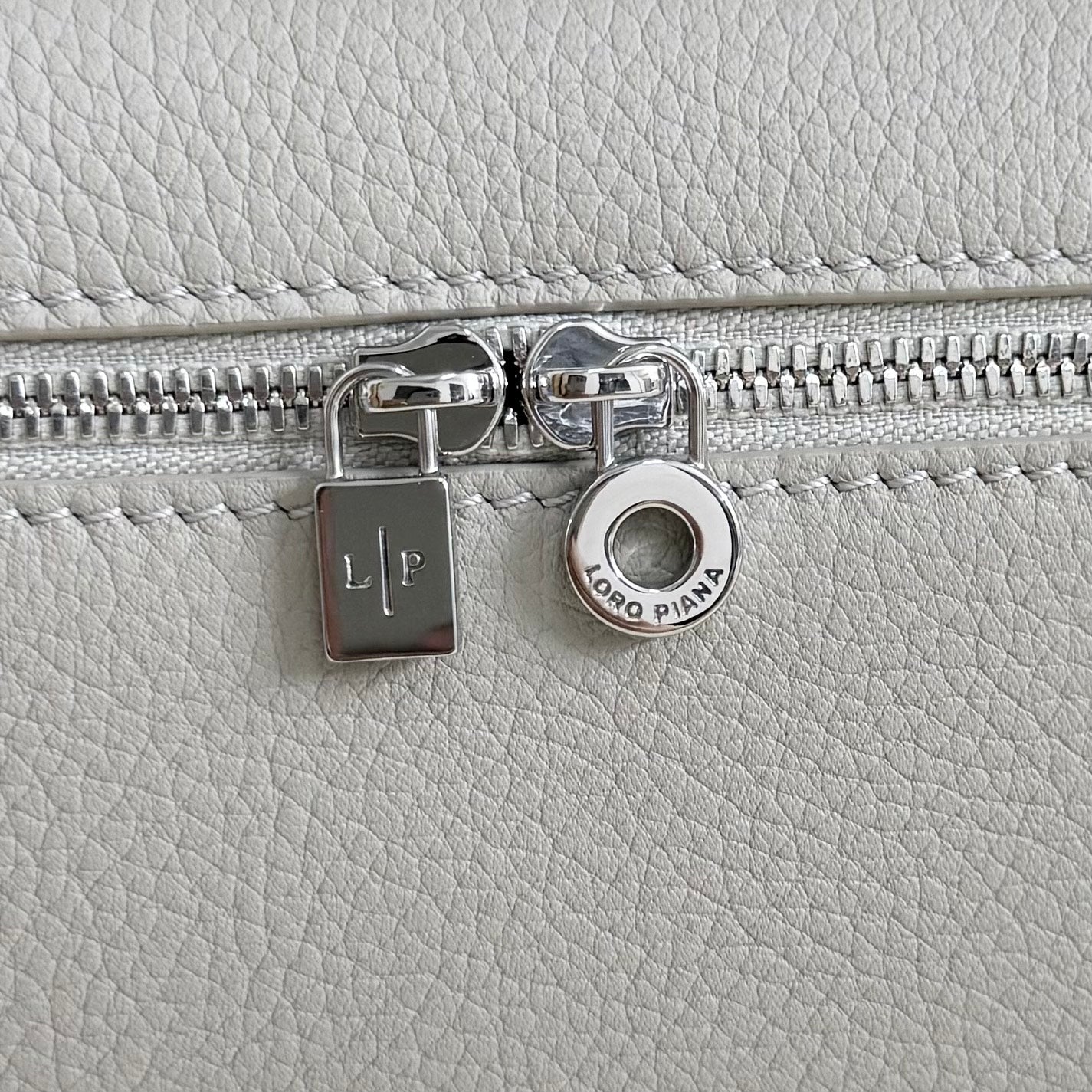 LuxluxHouse Best Quality Bags Loro Piana Women