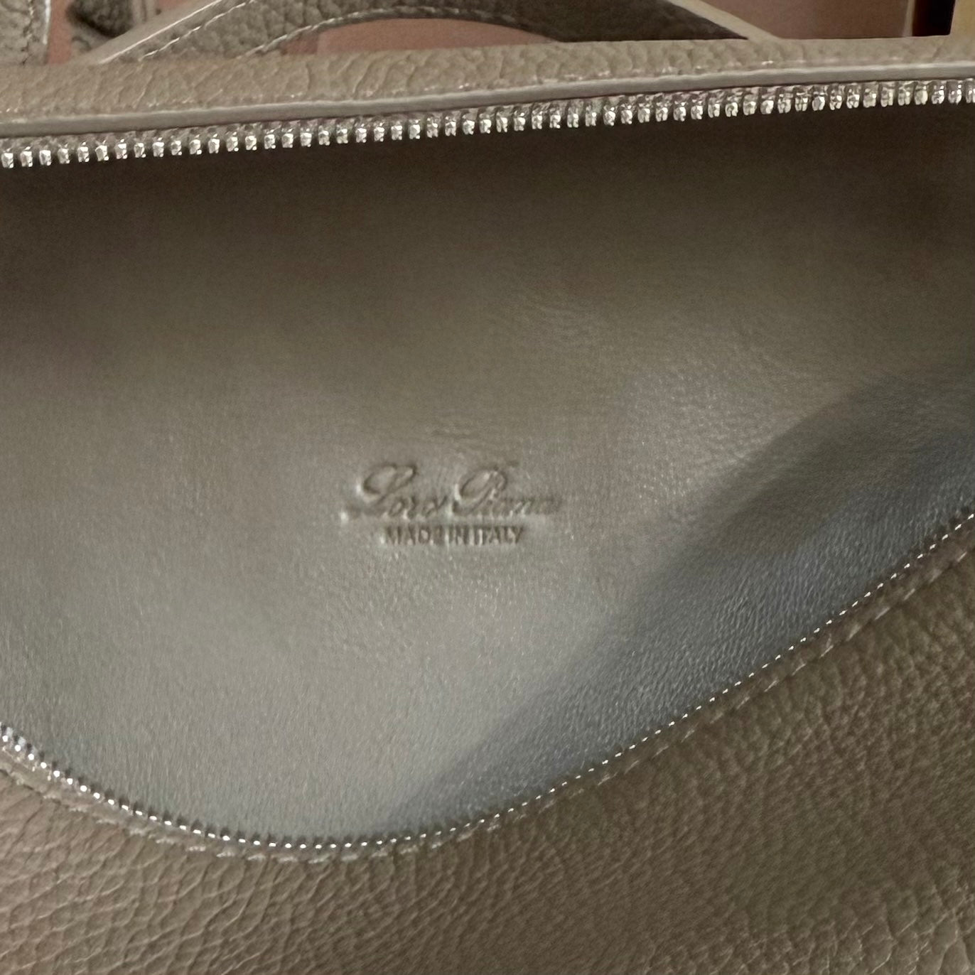 LuxluxHouse Best Quality Bags Loro Piana Women