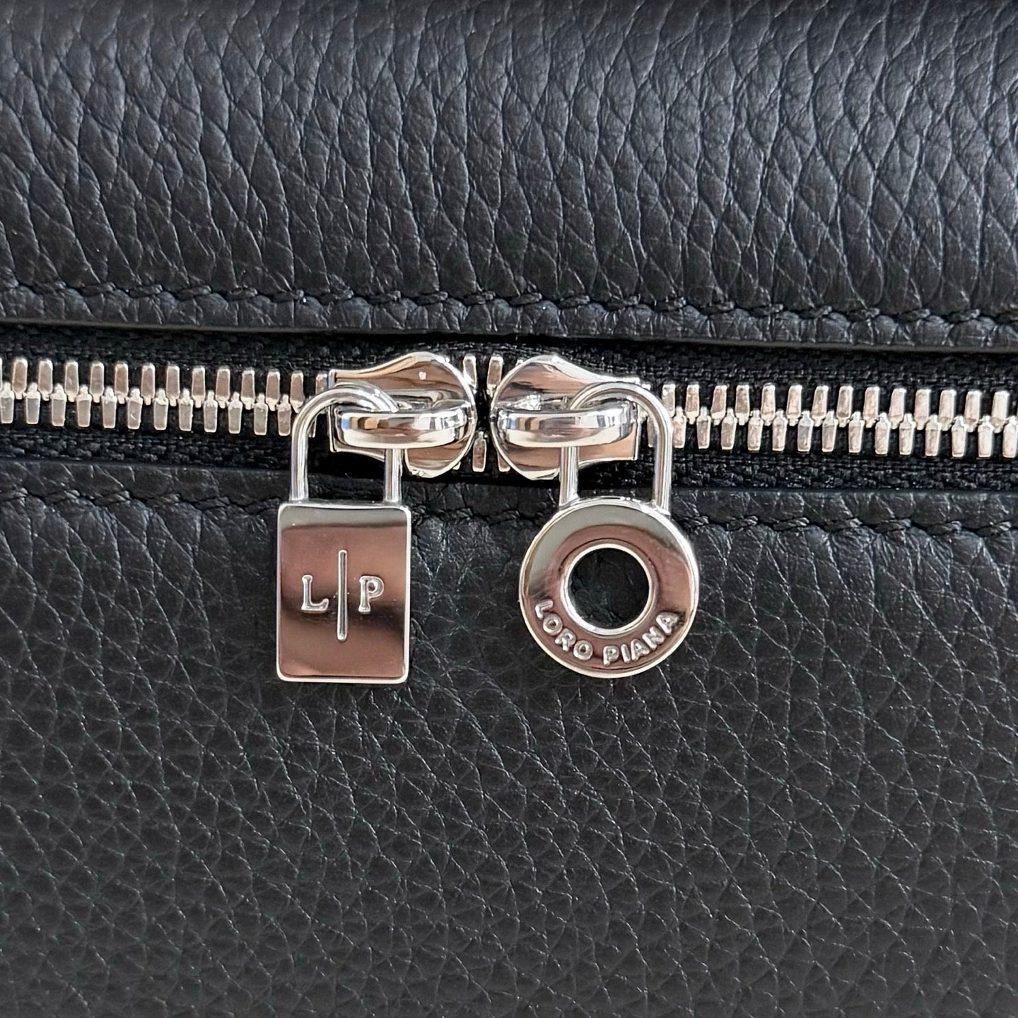 LuxluxHouse Best Quality Bags Loro Piana Women