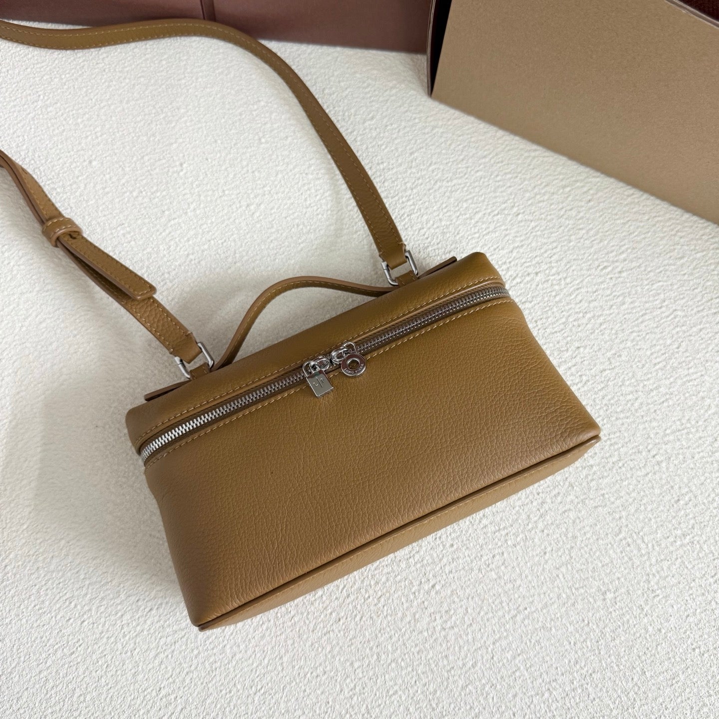 LuxluxHouse Best Quality Bags Loro Piana Women
