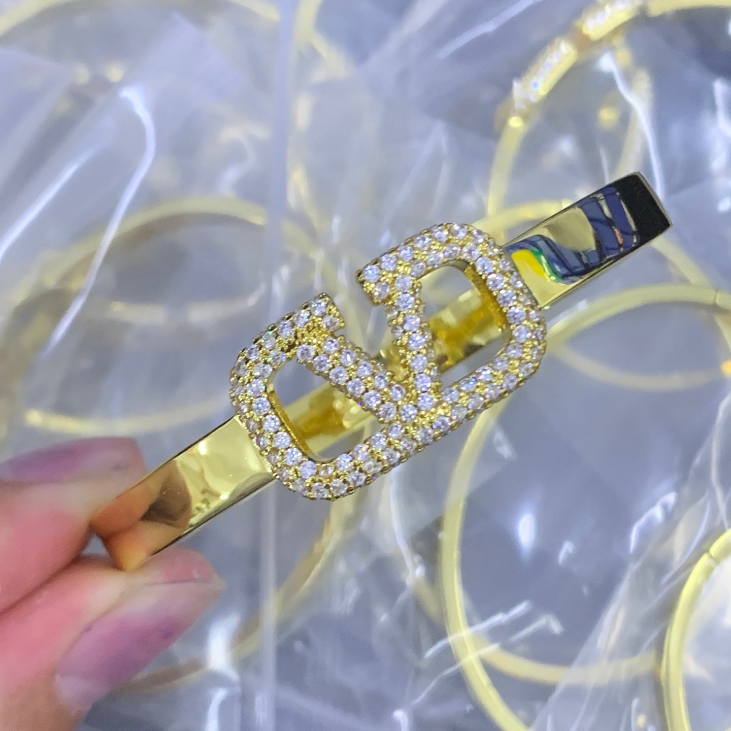 LuxluxHouse Low Price And High Quality Accessories Valentino