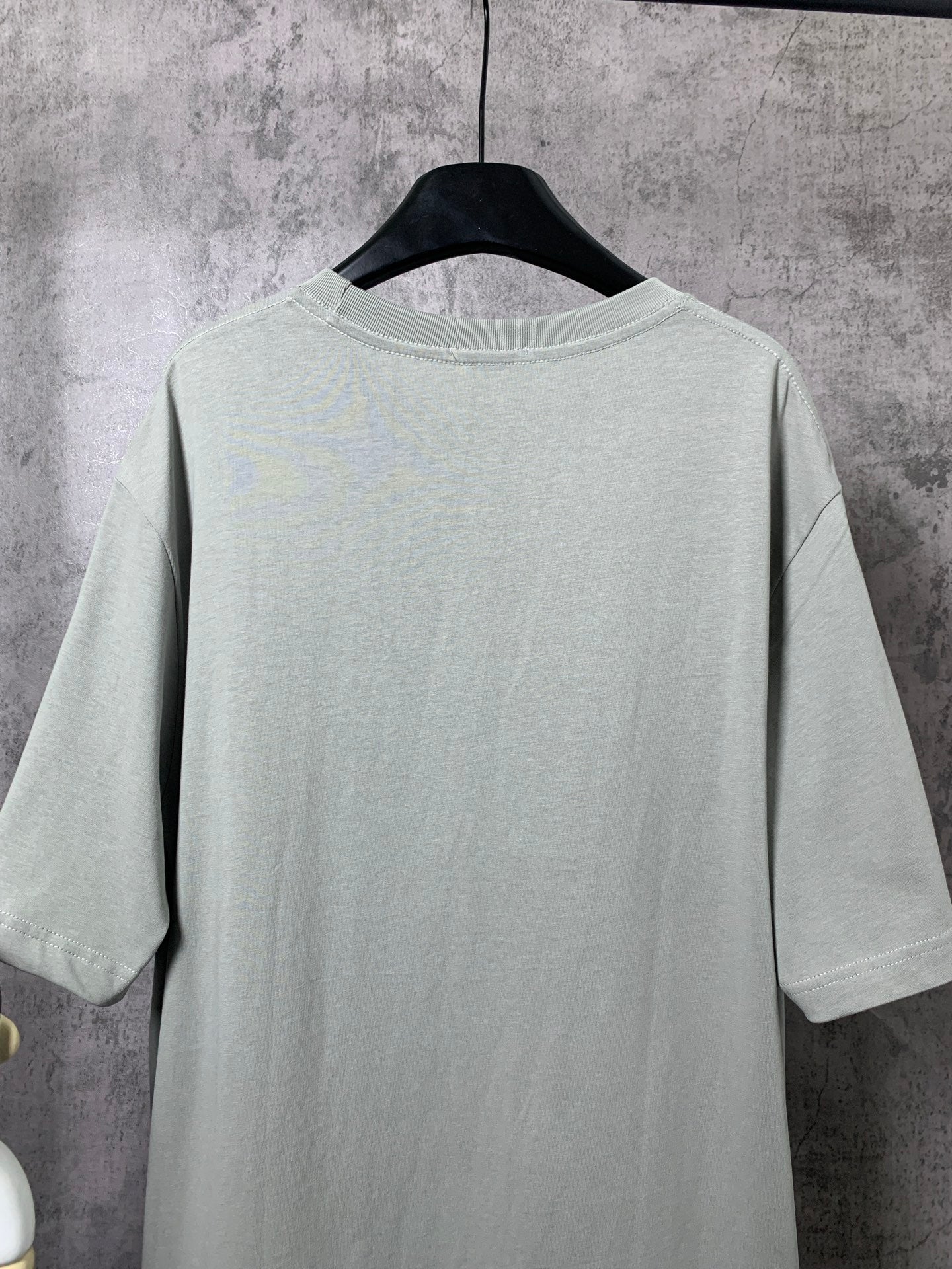 LuxluxHouse Best Quality Clothes T-shirt Loewe