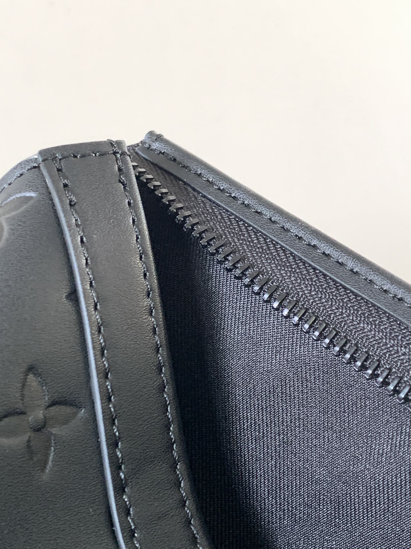 LuxluxHouse Best Quality Bags Louis Vuitton Men