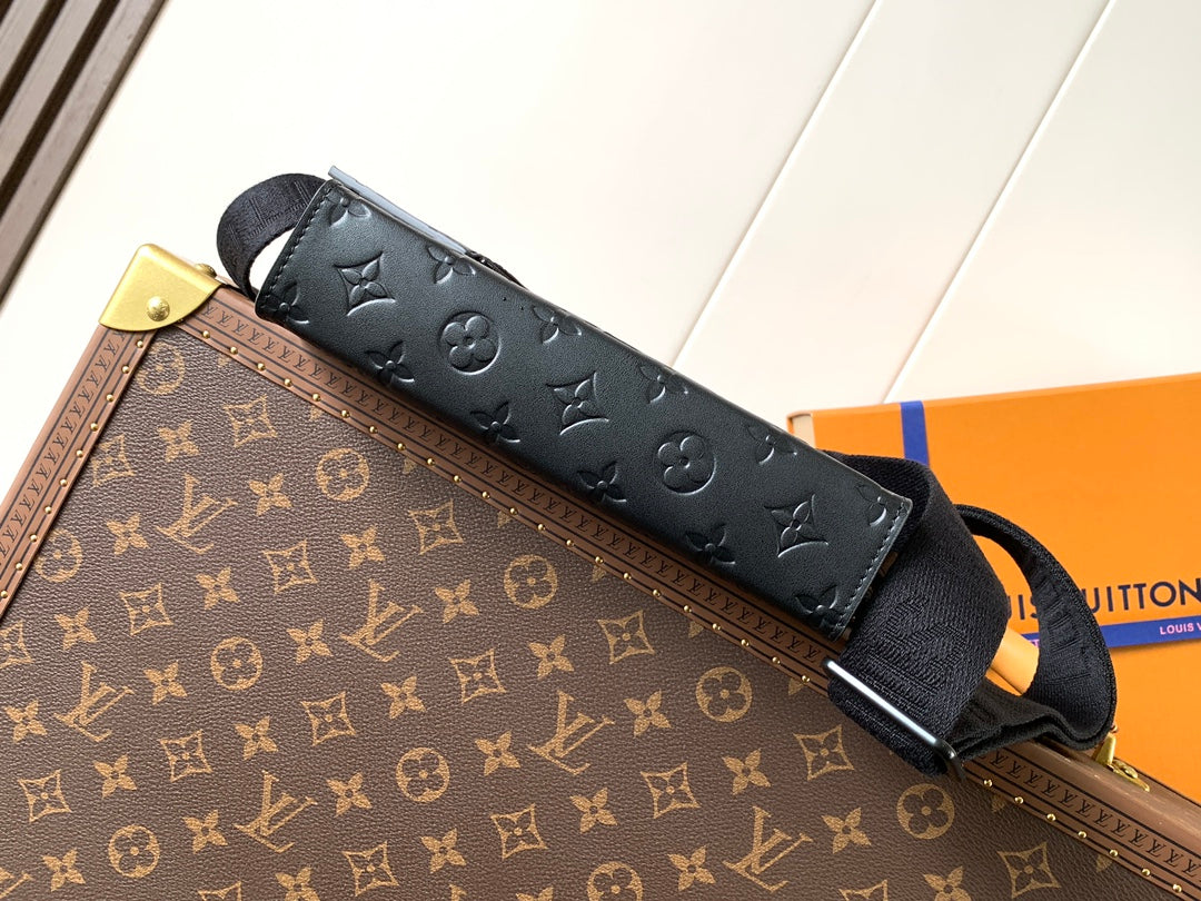 LuxluxHouse Best Quality Bags Louis Vuitton Men