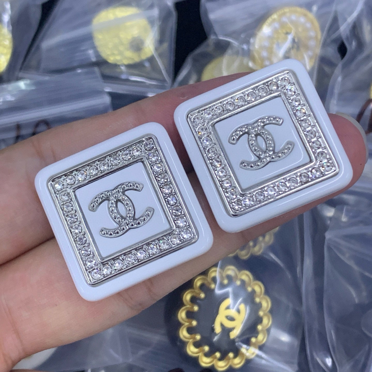 LuxluxHouse Low Price And High Quality Accessories Chanel