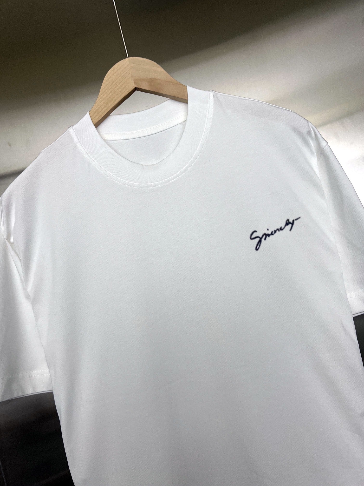 LuxluxHouse Best Quality Clothes Givenchy T-shirt