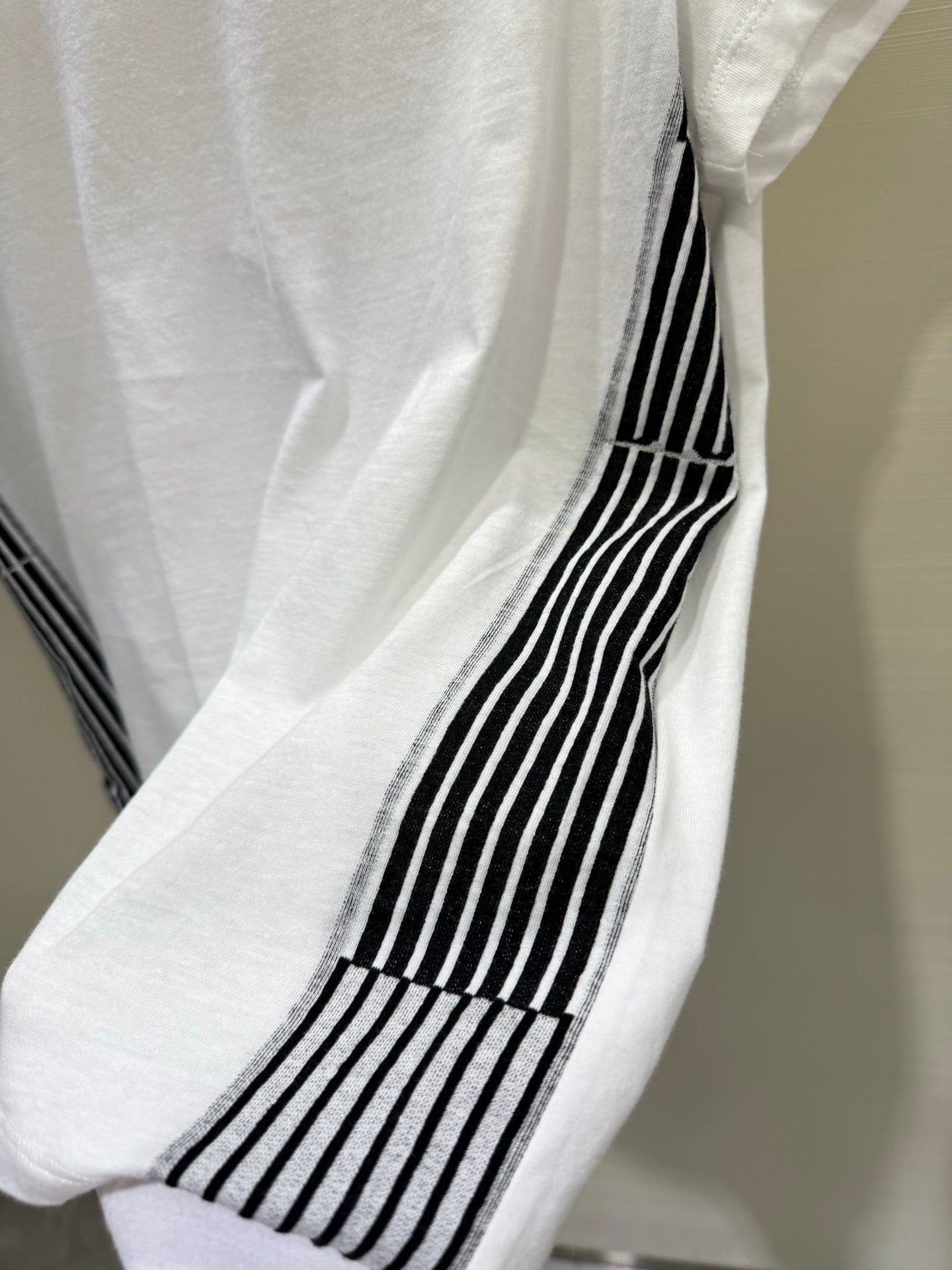 LuxluxHouse Best Quality Clothes T-shirt Arcteryx