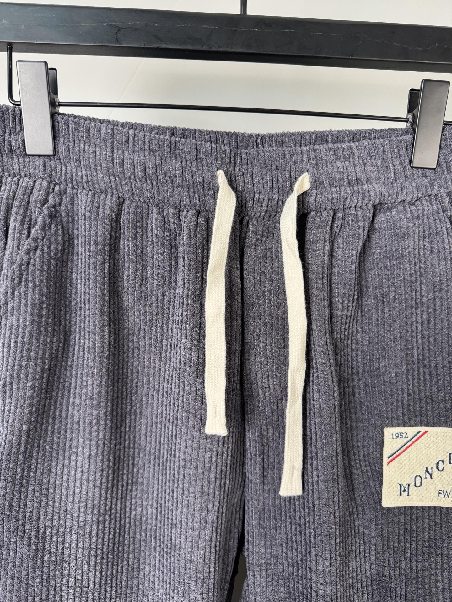 LuxluxHouse Best Quality Clothes Pants Moncler