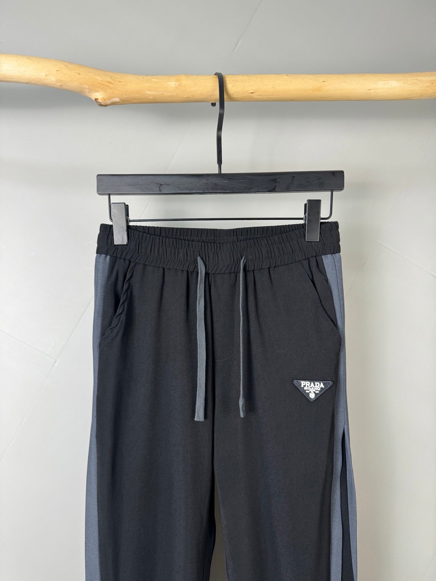 LuxluxHouse Best Quality Clothes Pants Prada