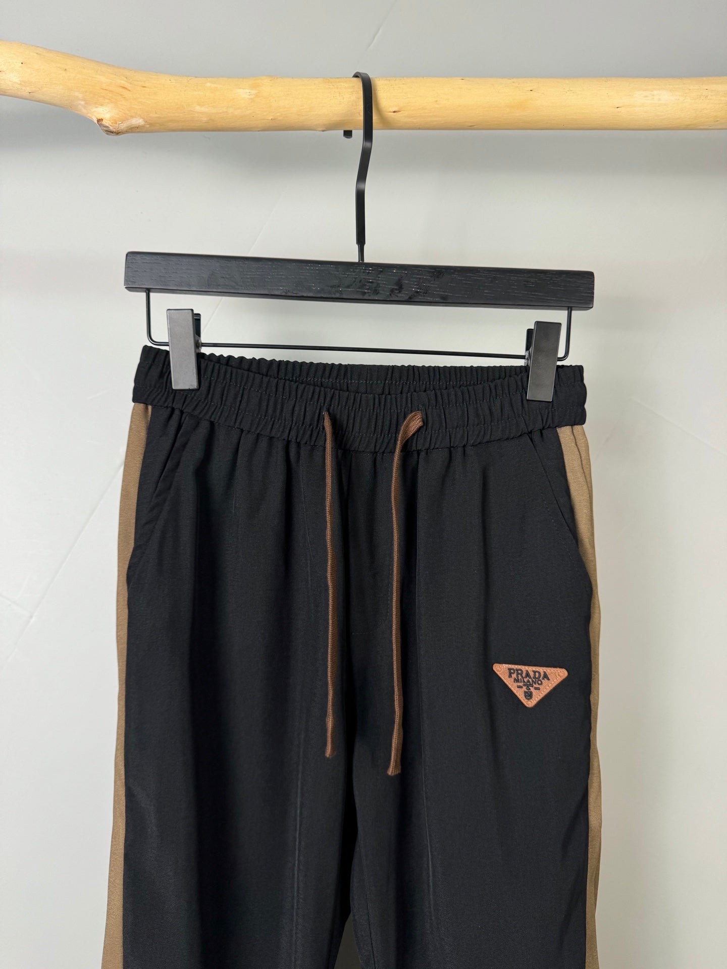 LuxluxHouse Best Quality Clothes Pants Prada