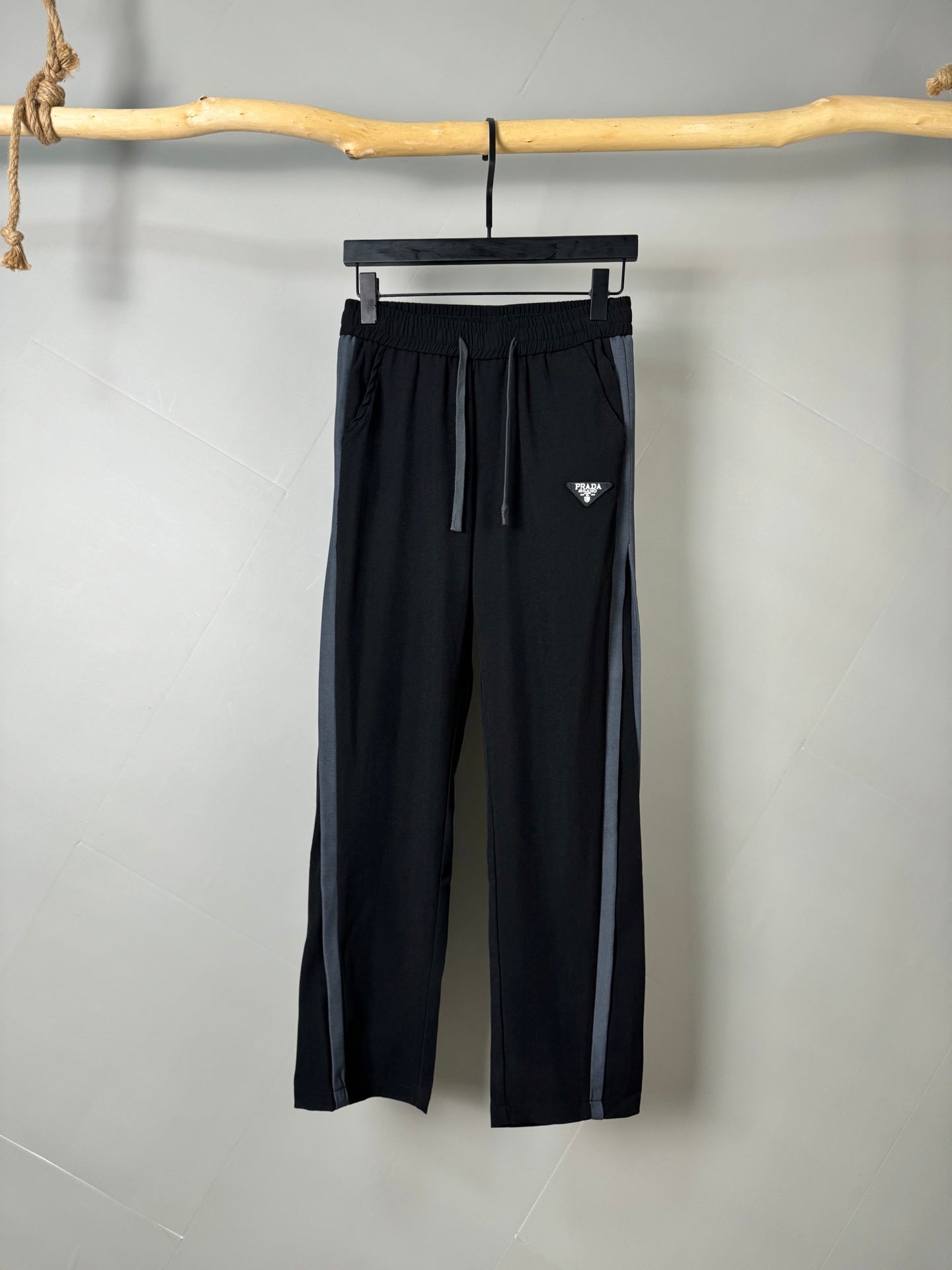LuxluxHouse Best Quality Clothes Pants Prada