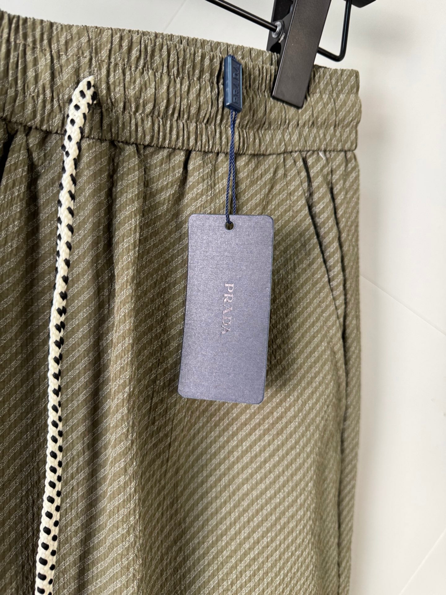 LuxluxHouse Best Quality Clothes Pants Prada