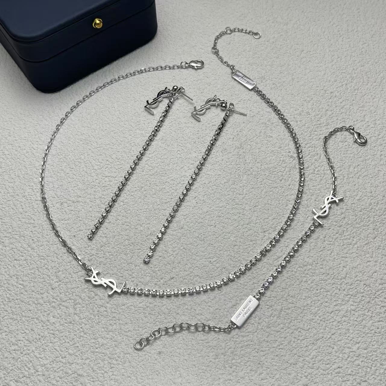 LuxluxHouse Low Price And High Quality Accessories YSL