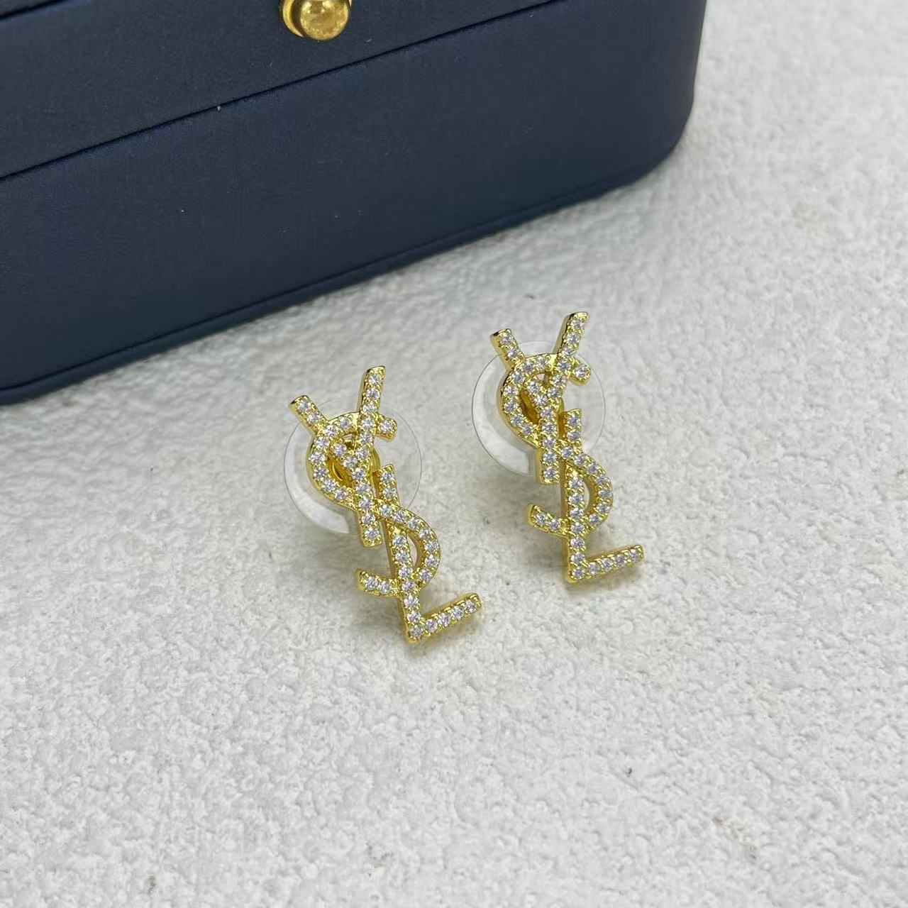 LuxluxHouse Low Price And High Quality Accessories YSL