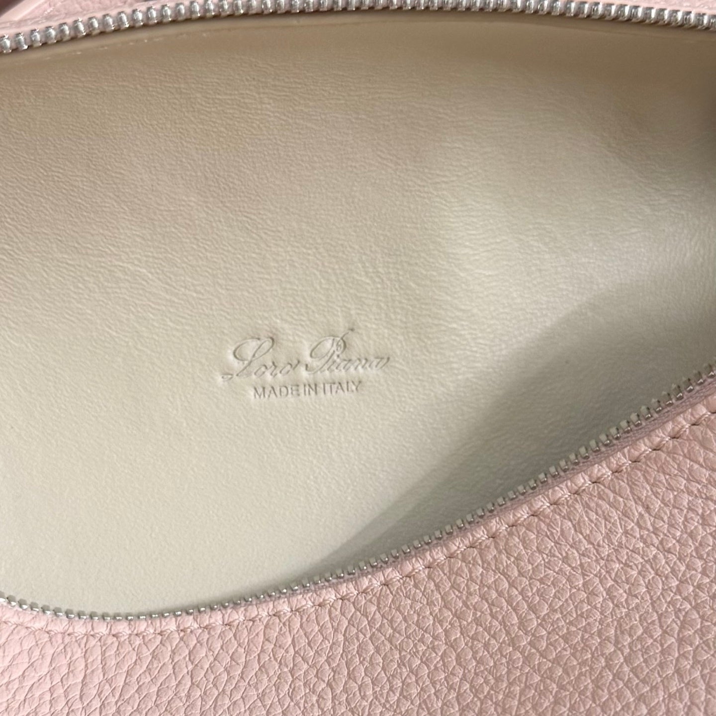 LuxluxHouse Best Quality Bags Loro Piana Women