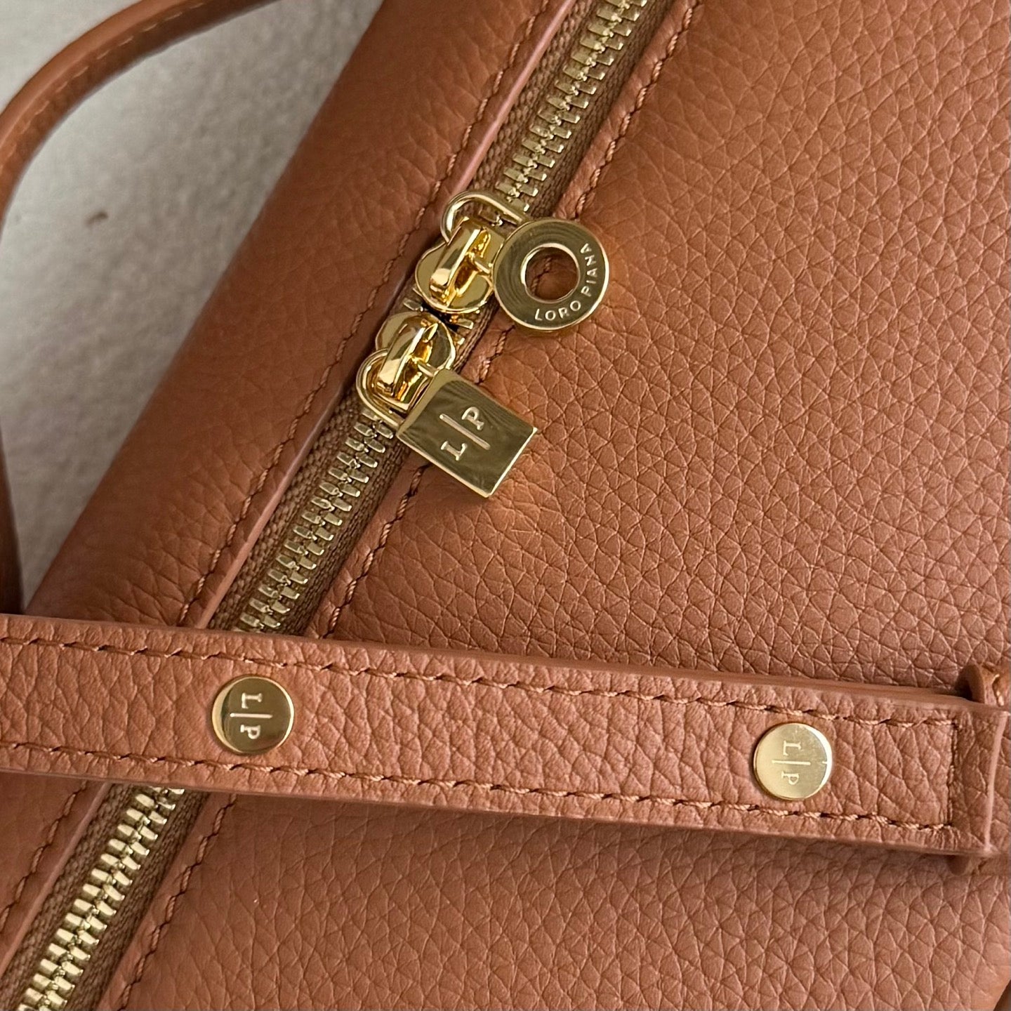 LuxluxHouse Best Quality Bags Loro Piana Women