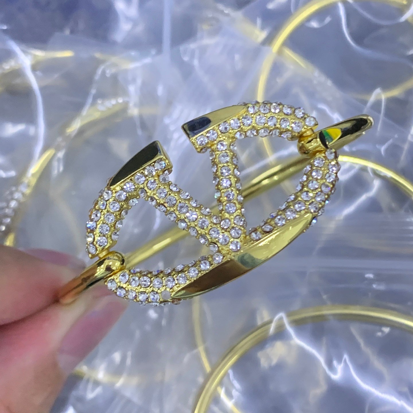 LuxluxHouse Low Price And High Quality Accessories Valentino