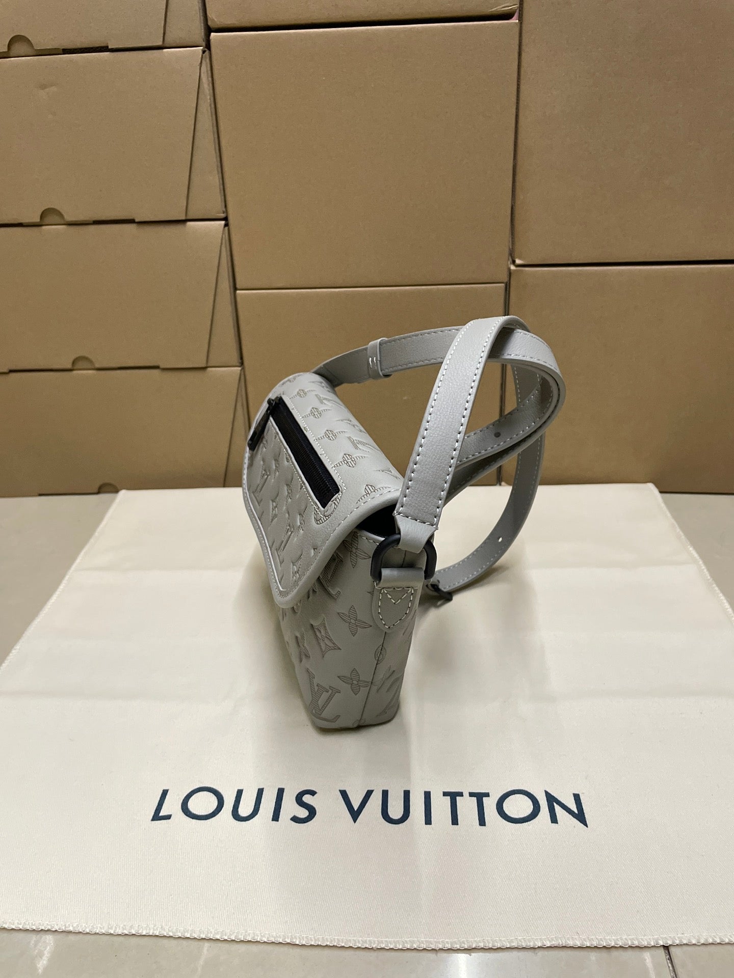 LuxluxHouse Best Quality Bags Louis Vuitton Men