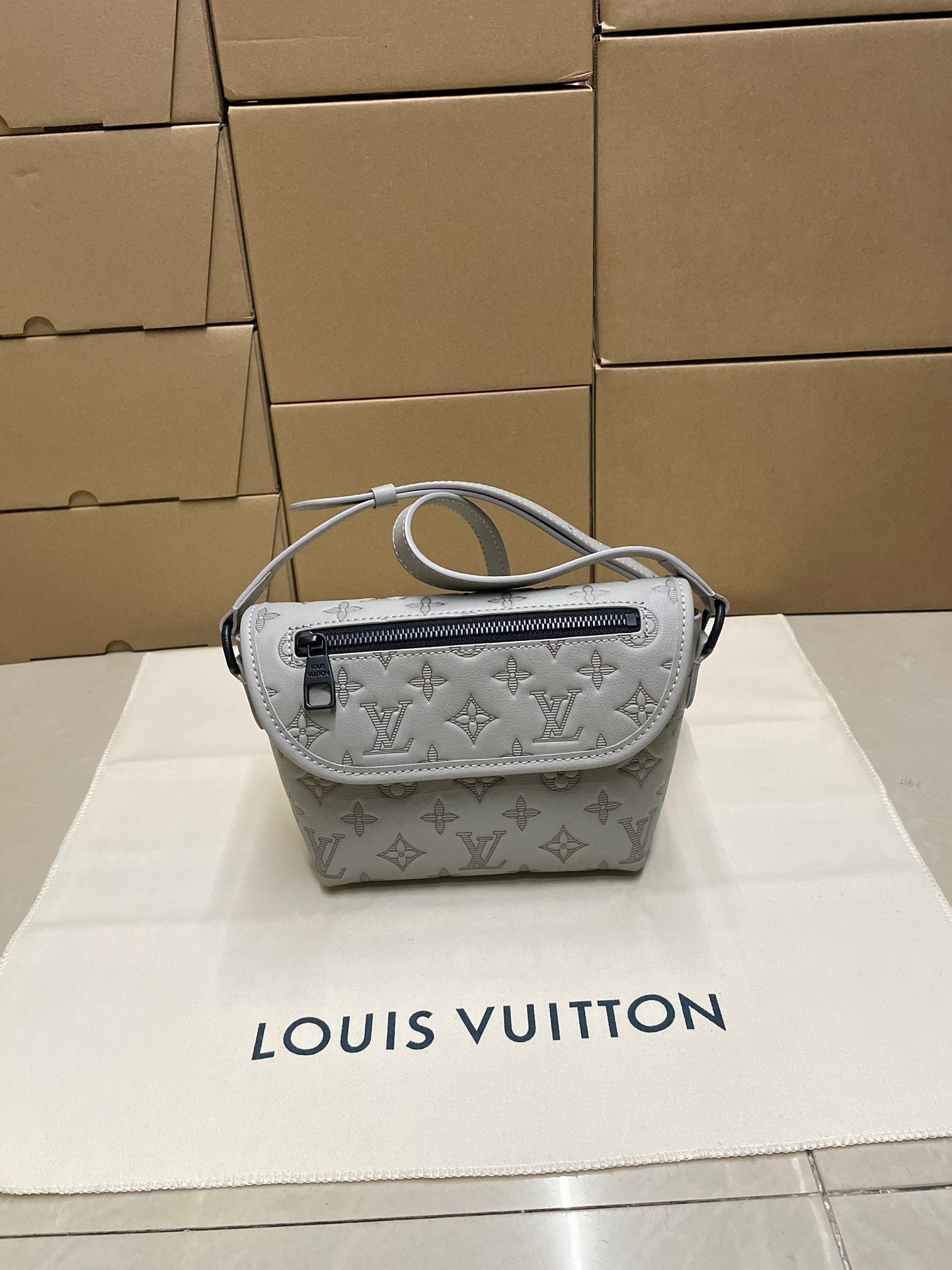 LuxluxHouse Best Quality Bags Louis Vuitton Men