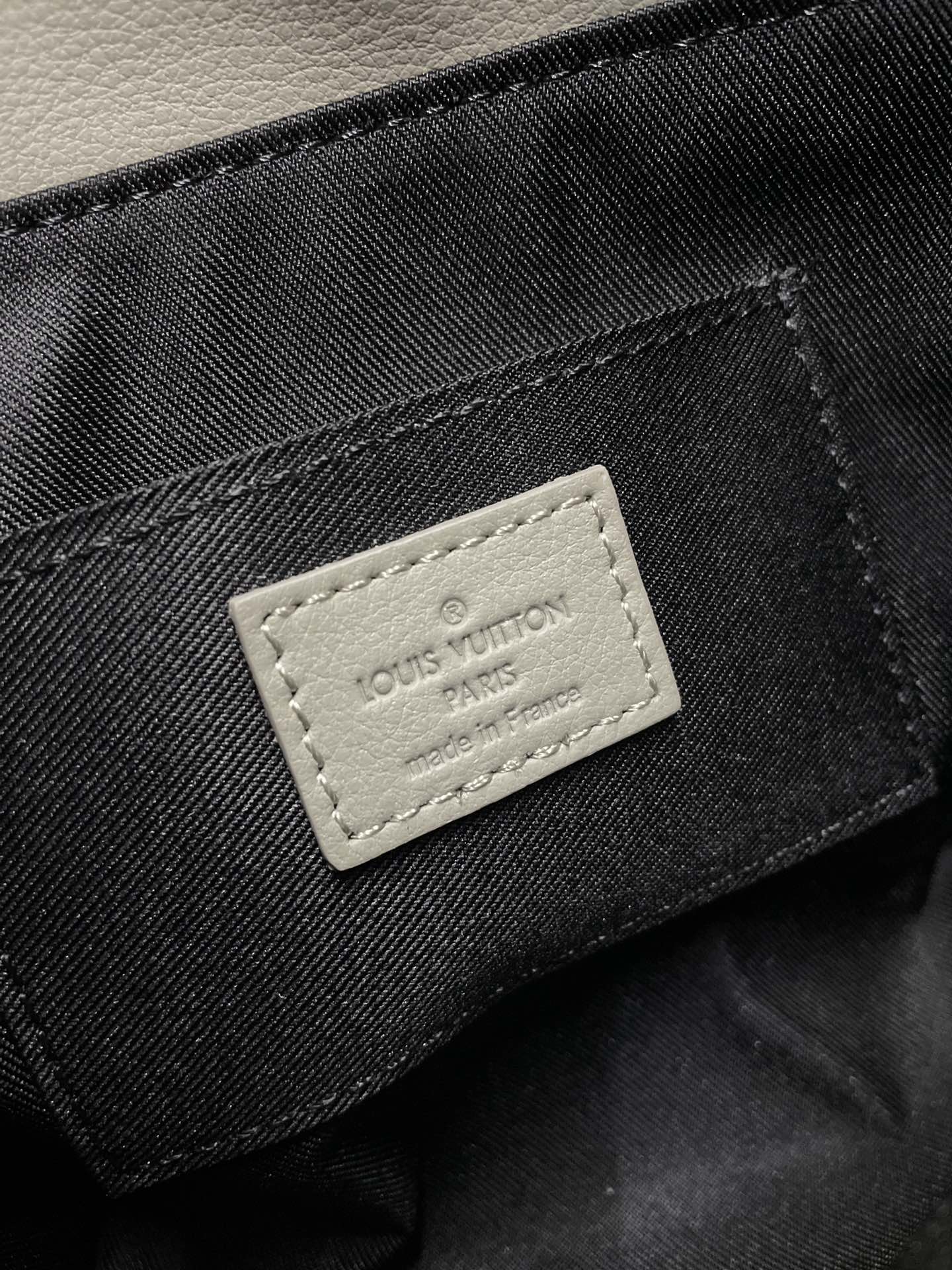 LuxluxHouse Best Quality Bags Louis Vuitton Men