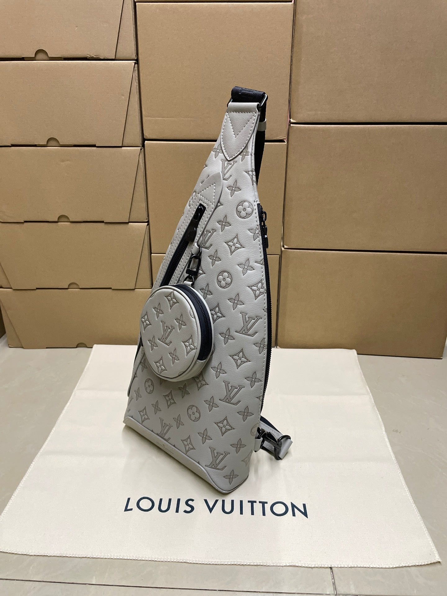 LuxluxHouse Best Quality Bags Louis Vuitton Men
