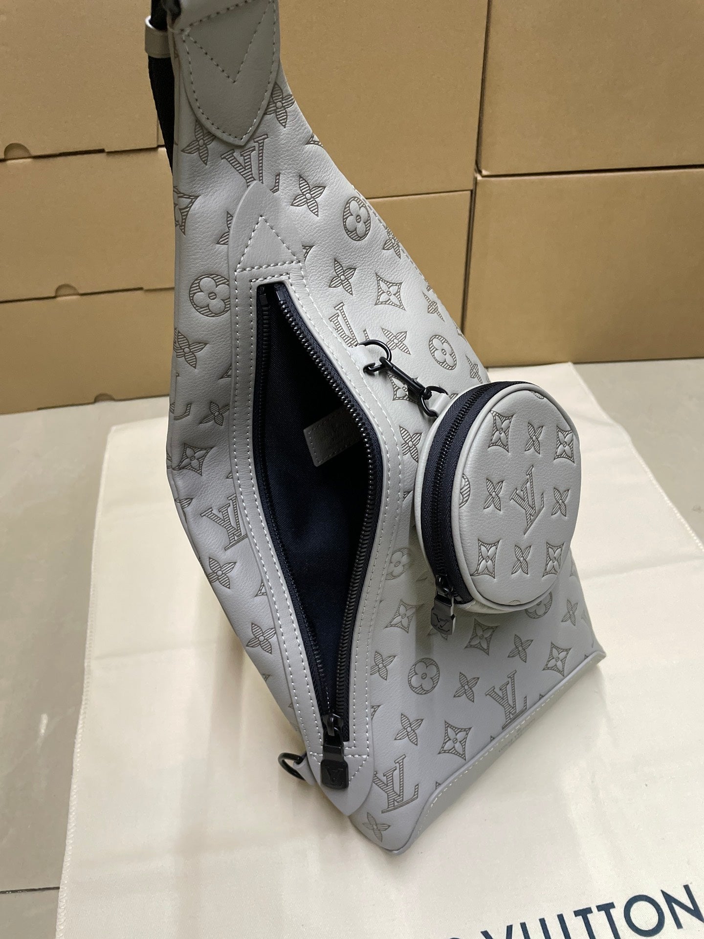 LuxluxHouse Best Quality Bags Louis Vuitton Men