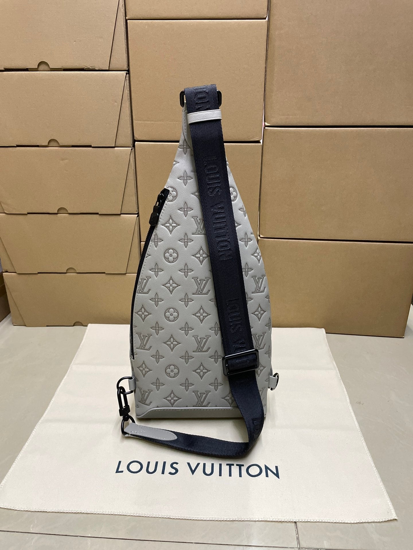 LuxluxHouse Best Quality Bags Louis Vuitton Men