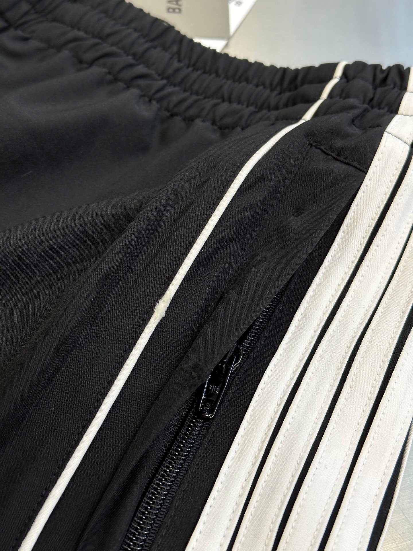 LuxluxHouse Best Quality Clothes Balenciaga Pants