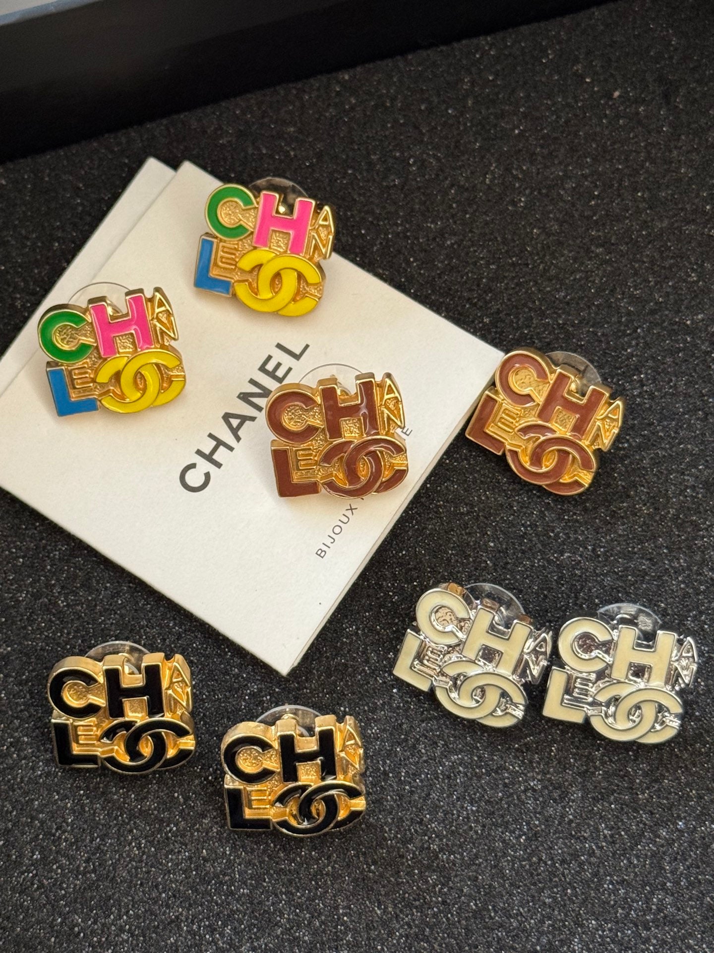 LuxluxHouse Low Price And High Quality Accessories Chanel