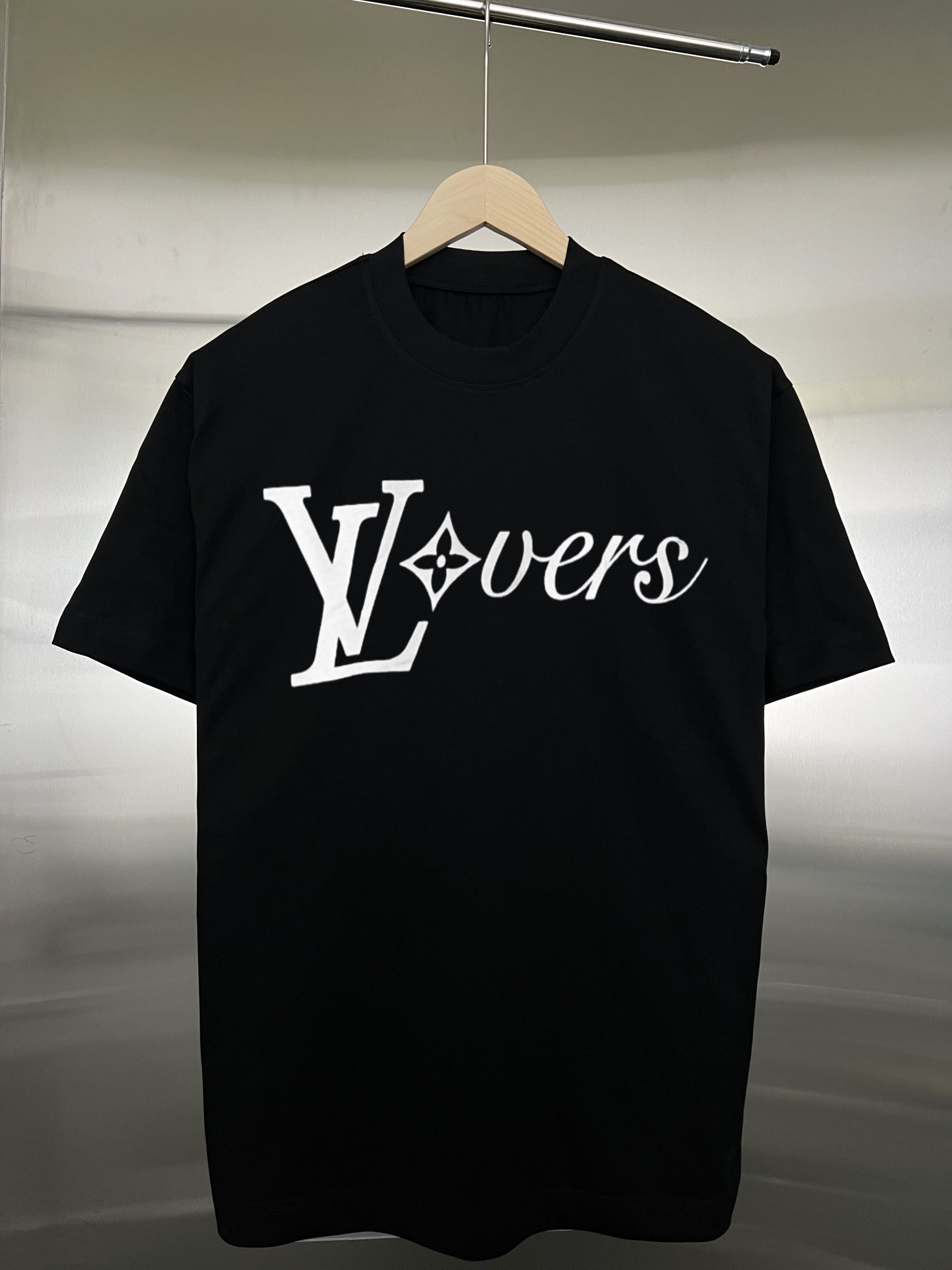 LuxluxHouse Best Quality Clothes T-shirt Louis Vuitton