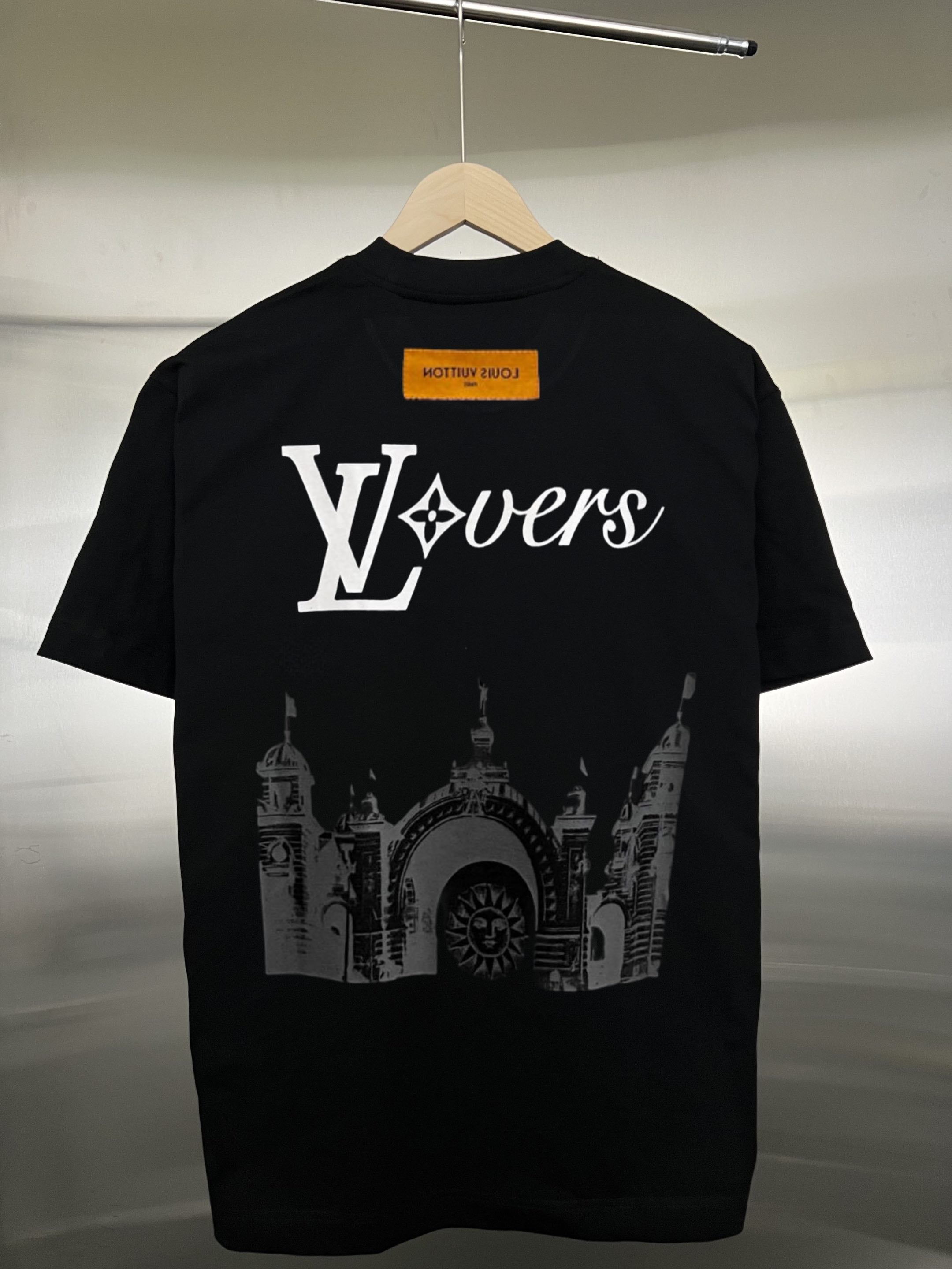LuxluxHouse Best Quality Clothes T-shirt Louis Vuitton