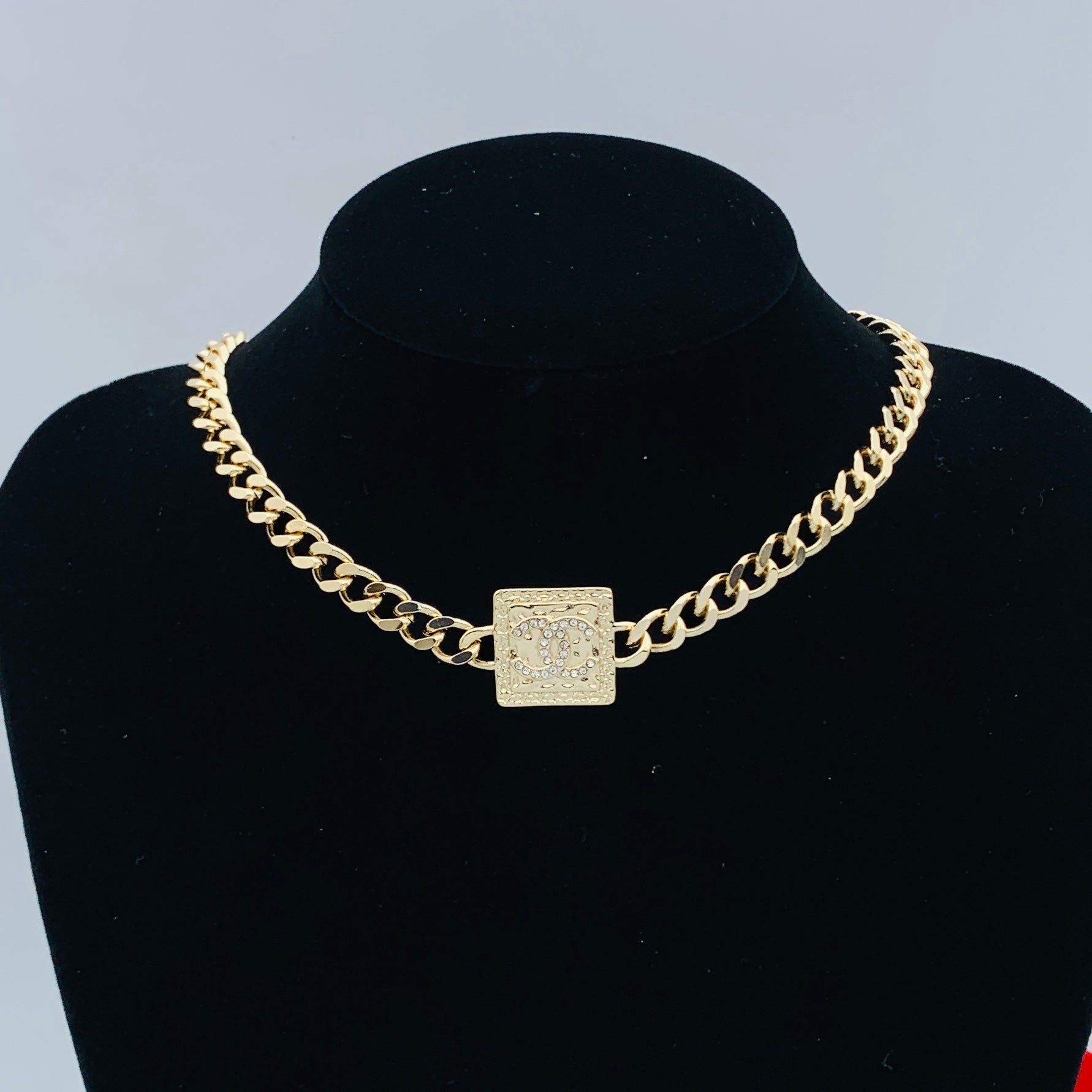LuxluxHouse Low Price And High Quality Accessories Chanel