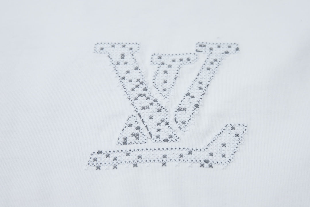 LuxluxHouse Best Quality Clothes T-shirt Louis Vuitton