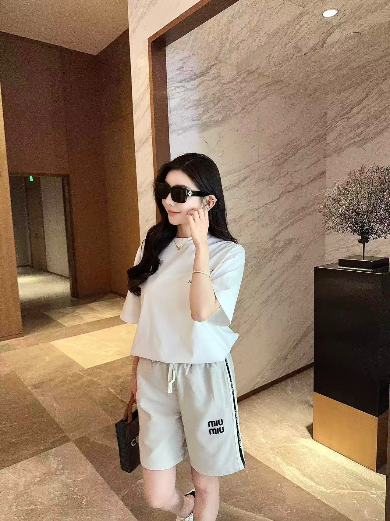 LuxluxHouse Best Quality Clothes Miu Miu Pants