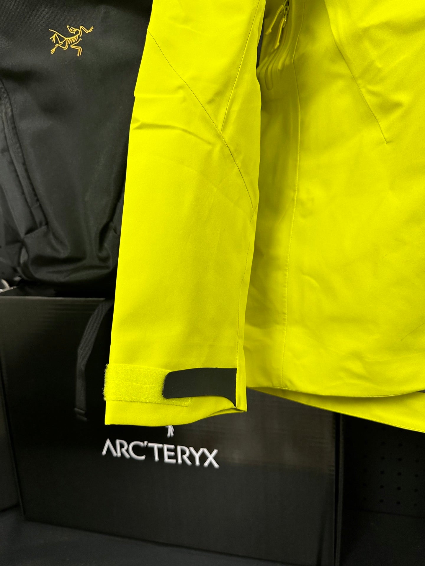 LuxluxHouse Best Quality Clothes Coats & Jackets Arcteryx