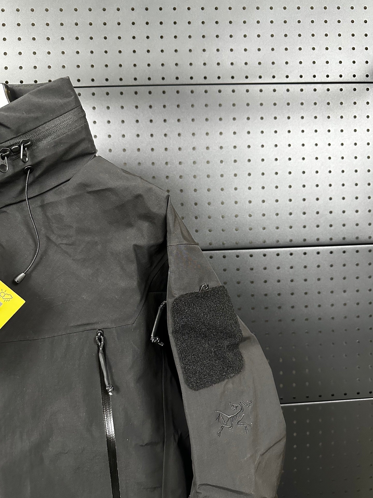 LuxluxHouse Best Quality Clothes Coats & Jackets Arcteryx