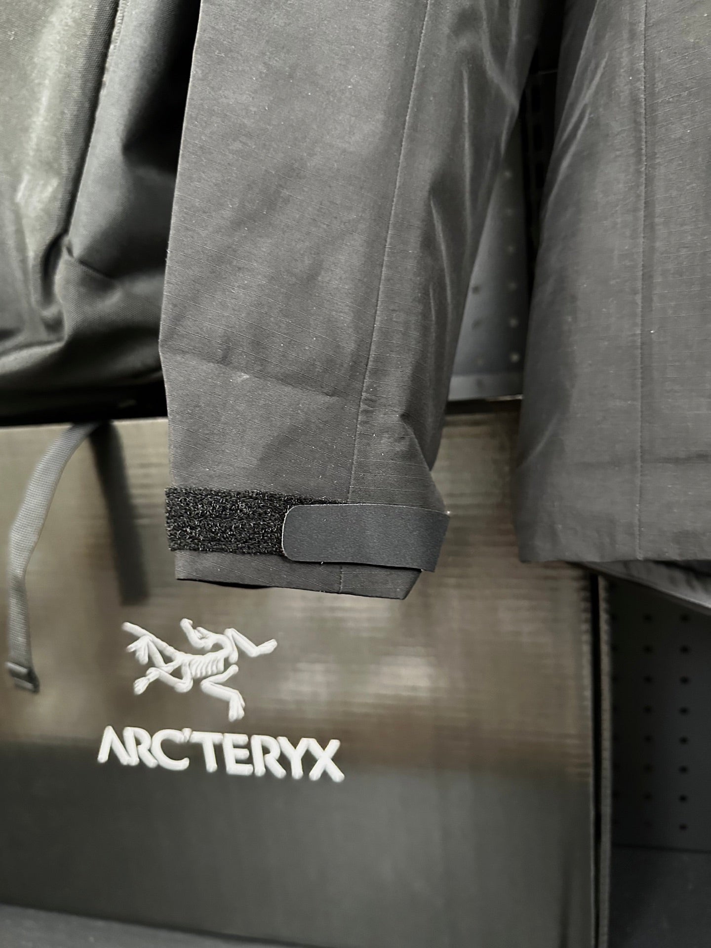 LuxluxHouse Best Quality Clothes Coats & Jackets Arcteryx
