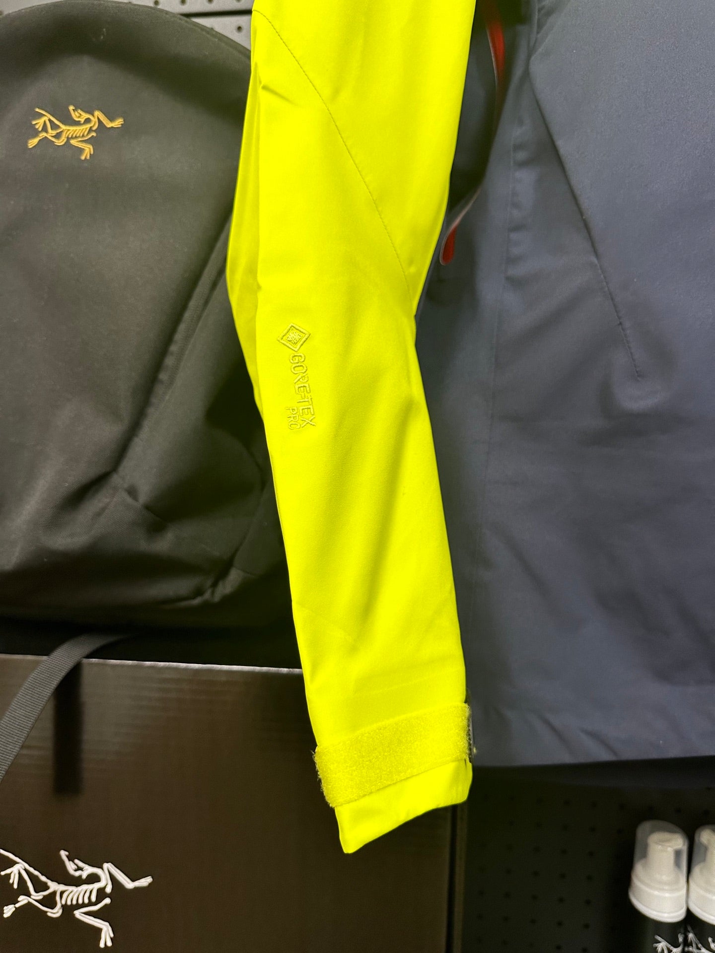LuxluxHouse Best Quality Clothes Coats & Jackets Arcteryx
