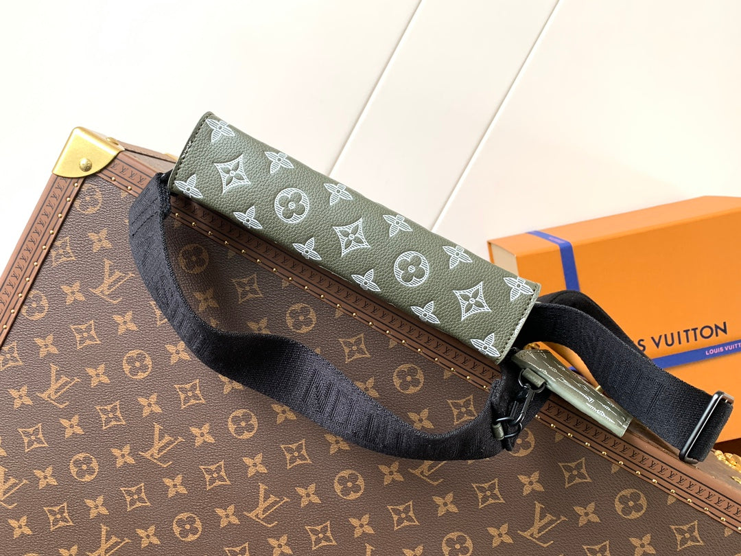 LuxluxHouse Best Quality Bags Louis Vuitton Men