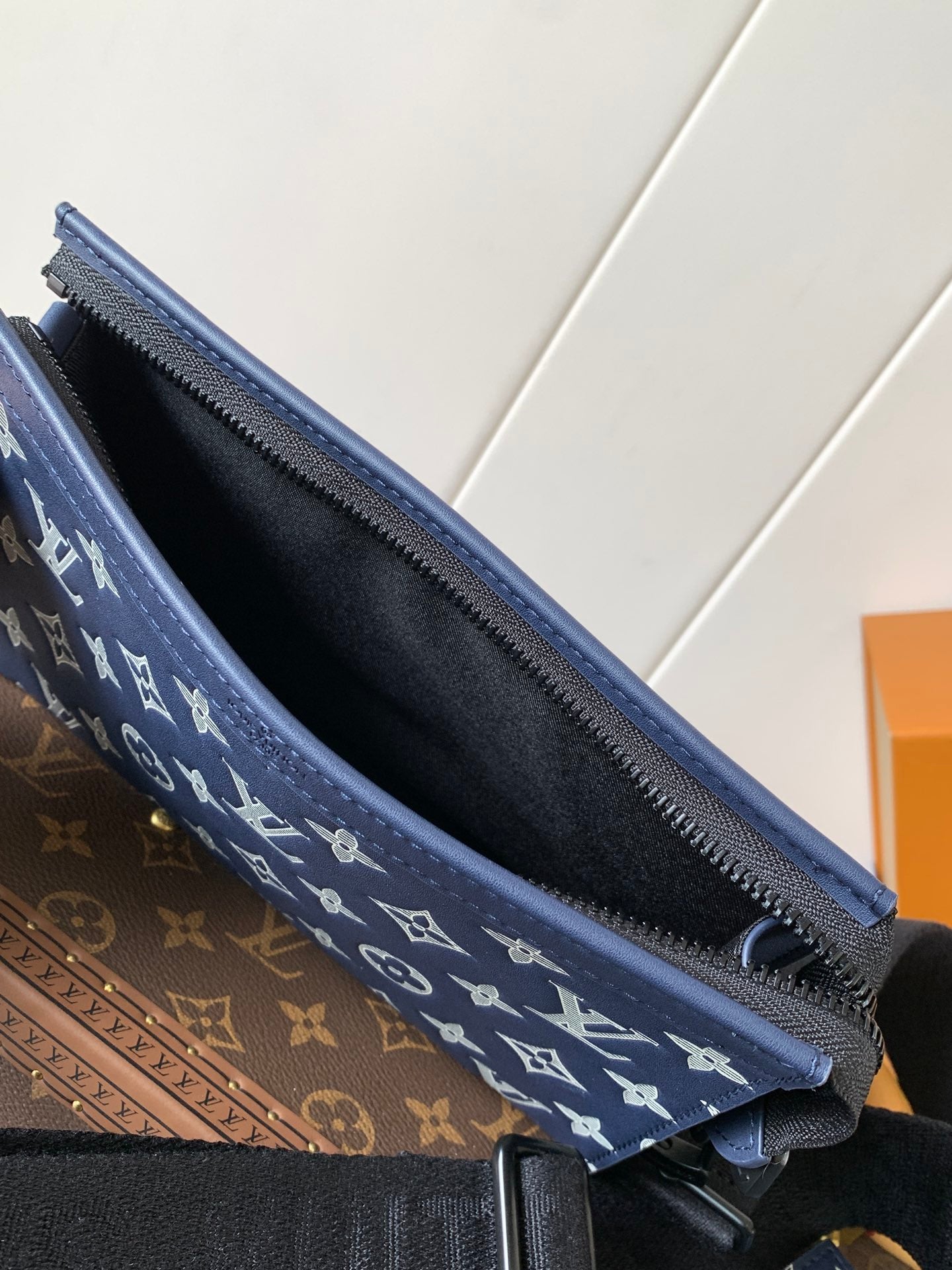LuxluxHouse Best Quality Bags Louis Vuitton Men