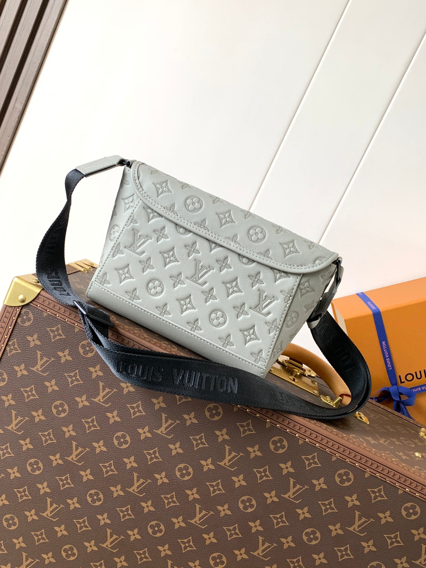 LuxluxHouse Best Quality Bags Louis Vuitton Men